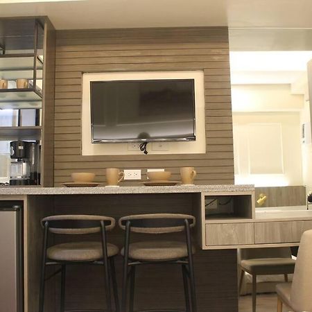 Condo Near Ayala Cebu City W Wifi Balcony Екстериор снимка