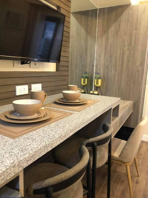 Condo Near Ayala Cebu City W Wifi Balcony Екстериор снимка