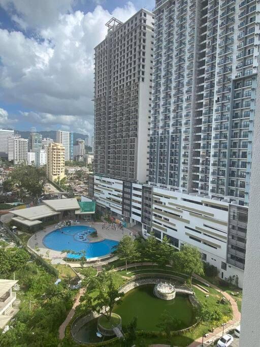 Condo Near Ayala Cebu City W Wifi Balcony Екстериор снимка