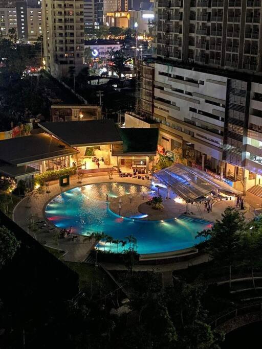 Condo Near Ayala Cebu City W Wifi Balcony Екстериор снимка