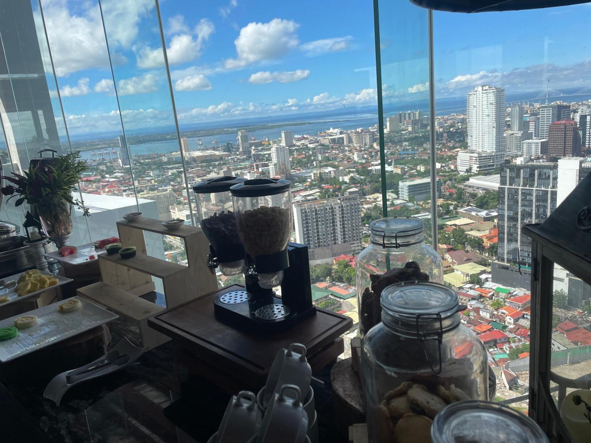 Condo Near Ayala Cebu City W Wifi Balcony Екстериор снимка